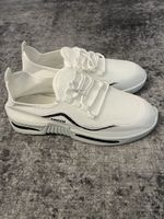 Weisse Sneaker Gr. 44- stylisch & bequem!