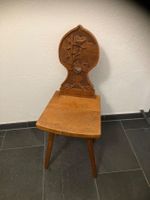 Antiker Stuhl Holz braun /mit Schnitzereien
