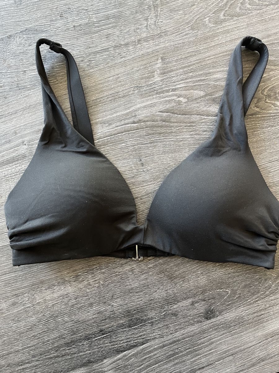 H&M Maillots de bain & Bikinis: Bikini Oberteil – Neuf (Voir description) à Allschwil par MaloseS08