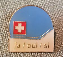 I086 - Pin Blauhelme Militär ja/oui/si - Abstimmung