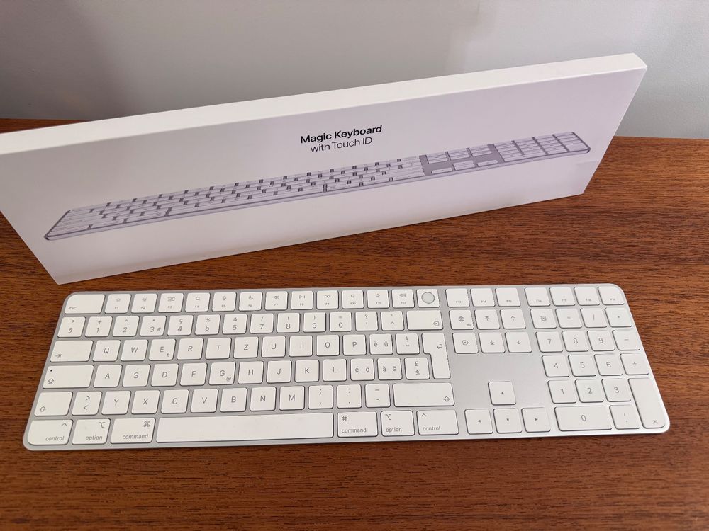 Magic Keyboard (CH) mit Touch ID und Zahlenfeld (Gebraucht) in Zürich ...