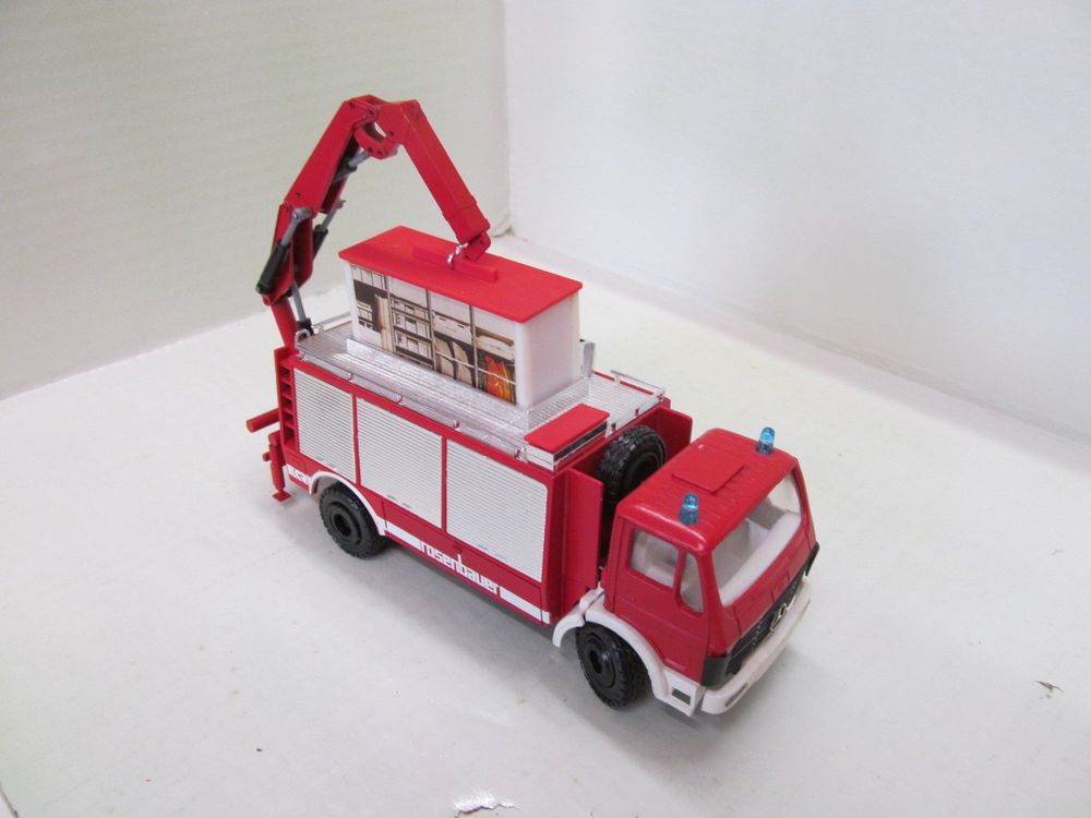 MERCEDES FEUERWEHR ROSENBAUER PIONIER AUFBAU 1:50 CONRAD (Gebraucht) in ...
