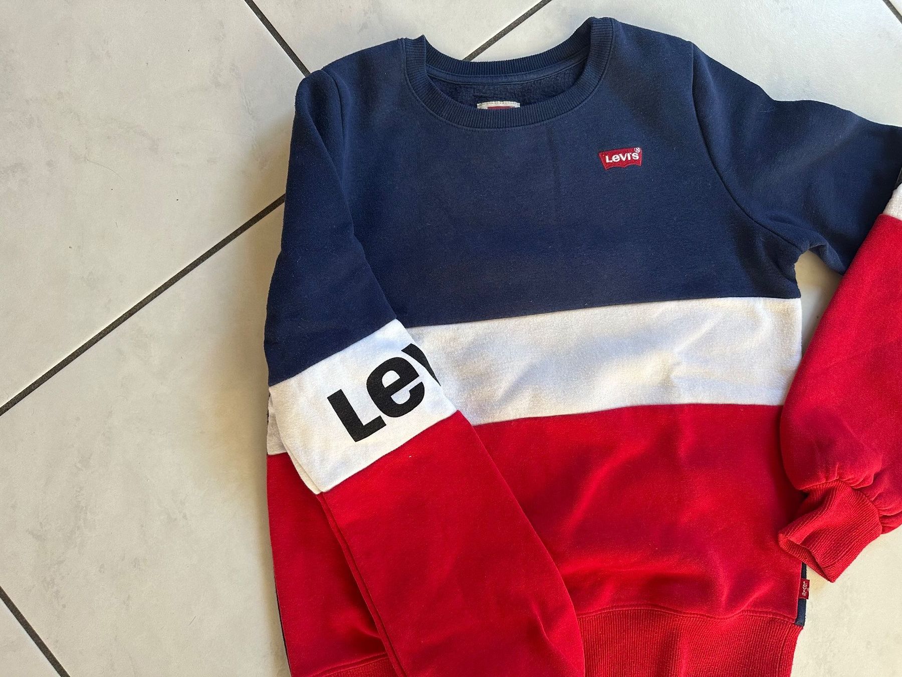 Levi's Pullover & Sweatshirts: LEVIS sweat 14ans/164cm – Neu (gemäss Beschreibung) aus domdidier von picolo99 1