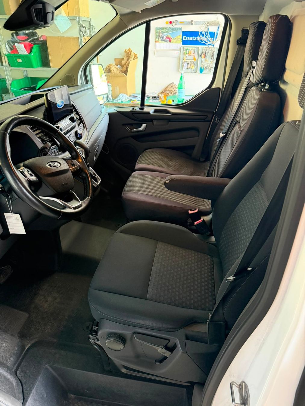 Ford Véhicules utilitaires: Ford Transit Custom L1, TDCi, 130 PS – D'occasion à Lengnau AG par TDCB 7