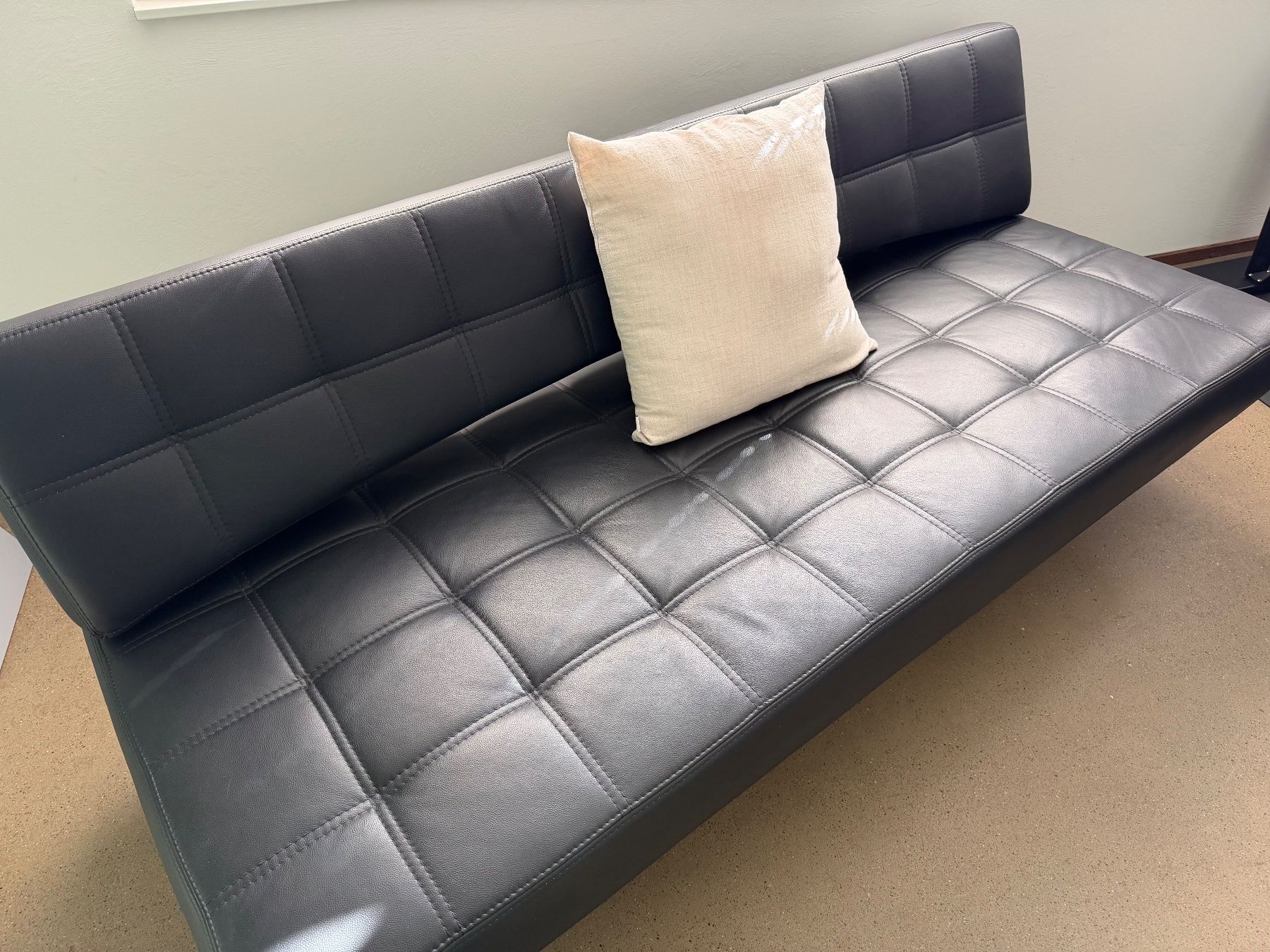 Sofas: Bett Sofa Pierrot Möbel Pfister – D'occasion à Wald ZH par Amoo 3