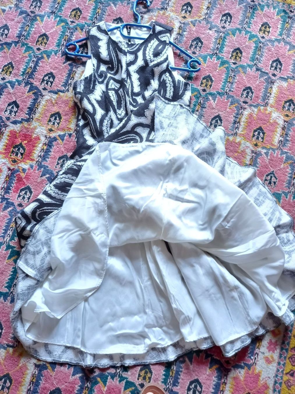Vestiti: Robe lin création Djeva, t. 36, NP 430.00 – Nuovo (secondo la descrizione) da St-Sulpice VD venduto da asc_5twt 3