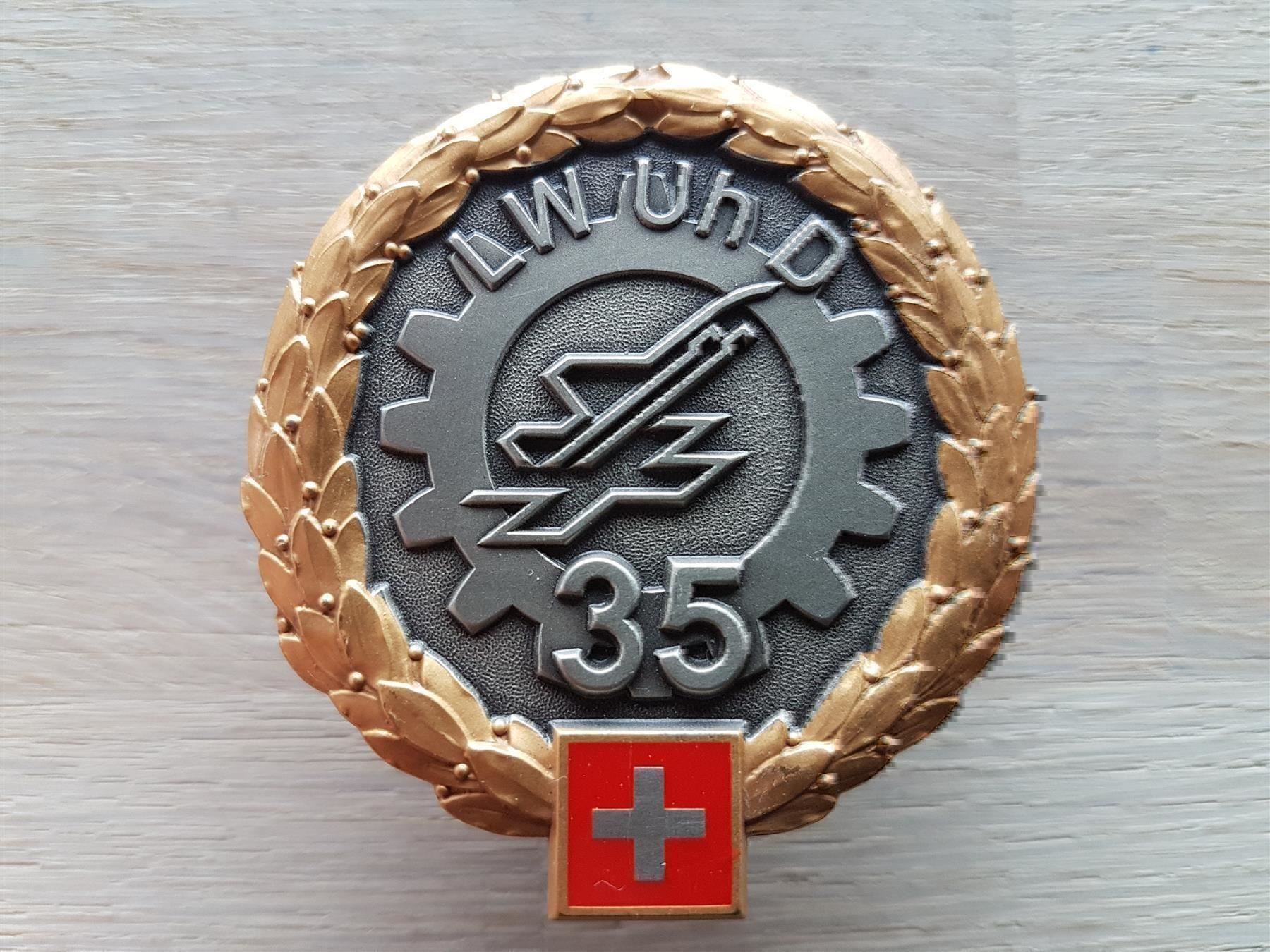 Placchette & Badge: Béret Emblem Luftwaffenunterhaltsdienst – Usato da Erlinsbach venduto da S700
