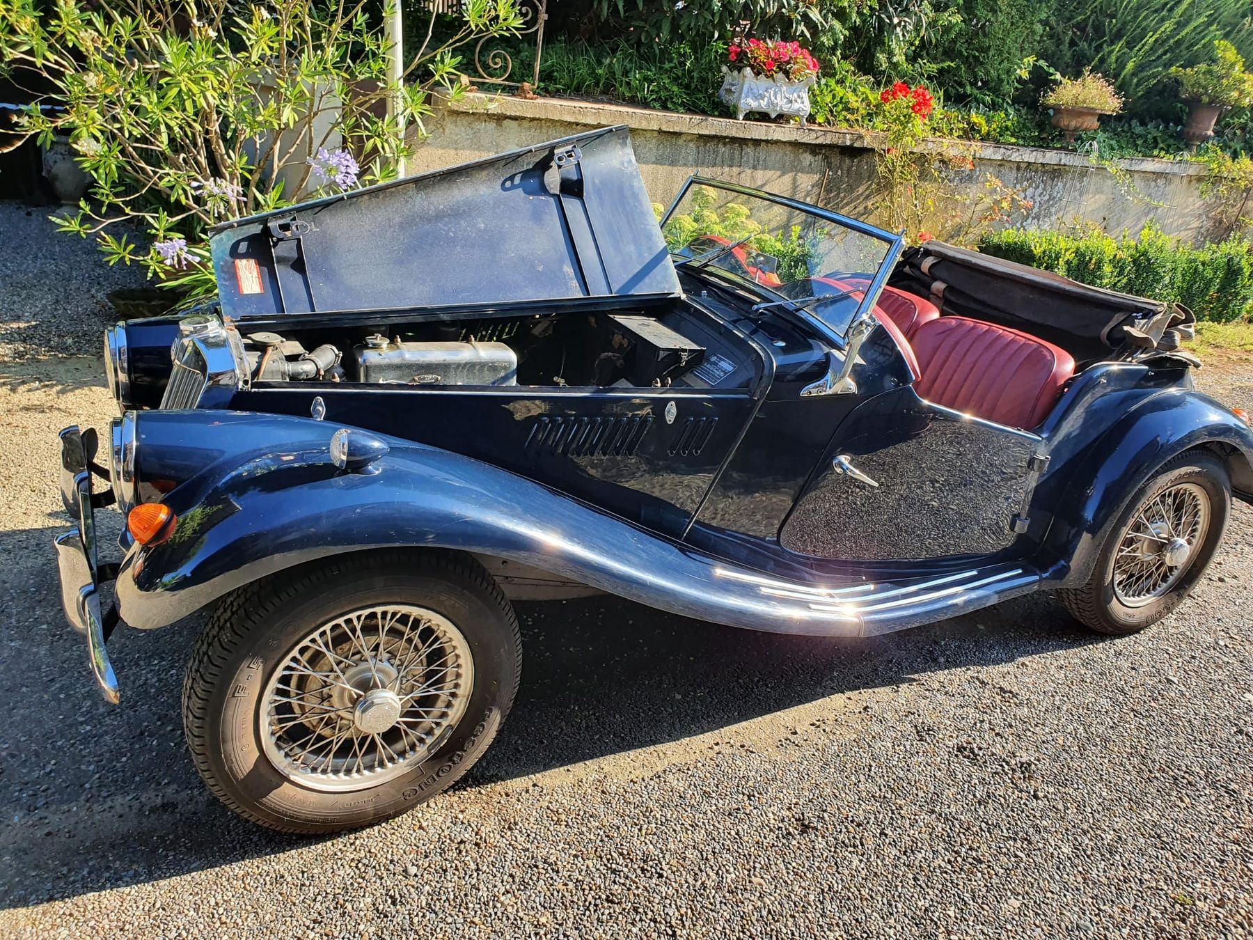 MG Autos: MG TF 1500 Oldtimer – Gebraucht aus Uesslingen von 1Atelier 5
