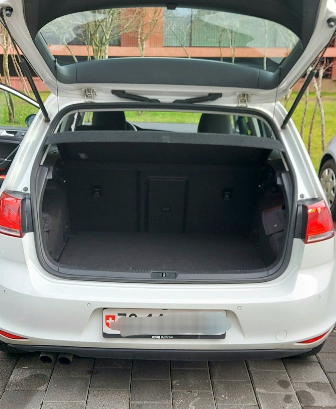 VW Automobili: Mietauto** Golf 1.4 lt Benzin – Usato da Zug venduto da krissang 2
