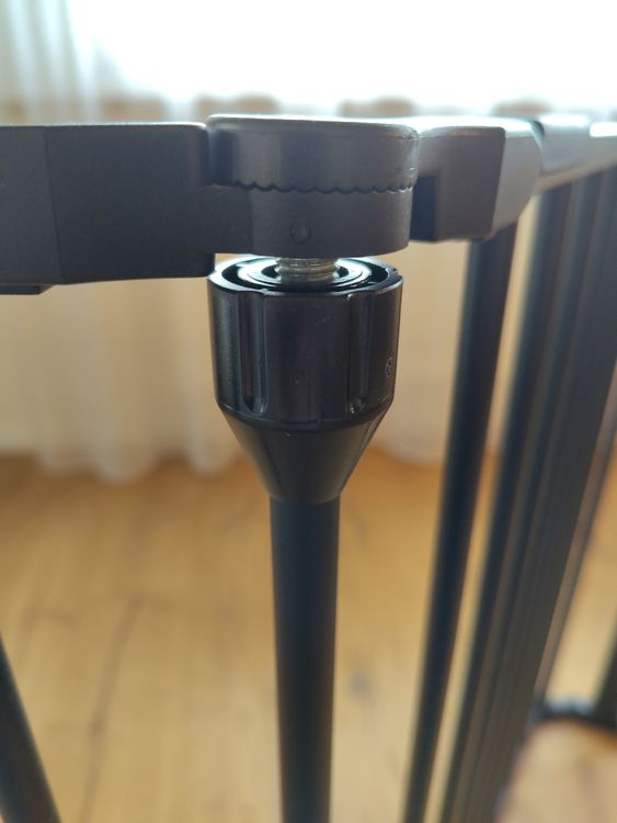 Sécurité: Flexibles Treppenschutzgitter schwarz – D'occasion à Lützelflüh-Goldbach par wankdorfer 2