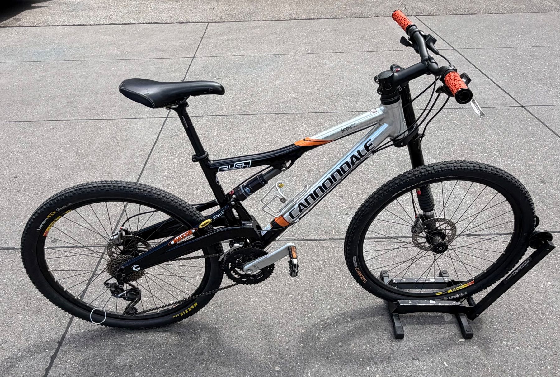 Cannondale Biciclette: Cannondale Rush 1000 - Size M mit Lefty Gabel – Usato da Dietikon venduto da gab_qz7y