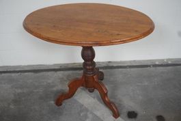 Holz Esstisch aus Nussbaumholz 1980er Jahre HE135