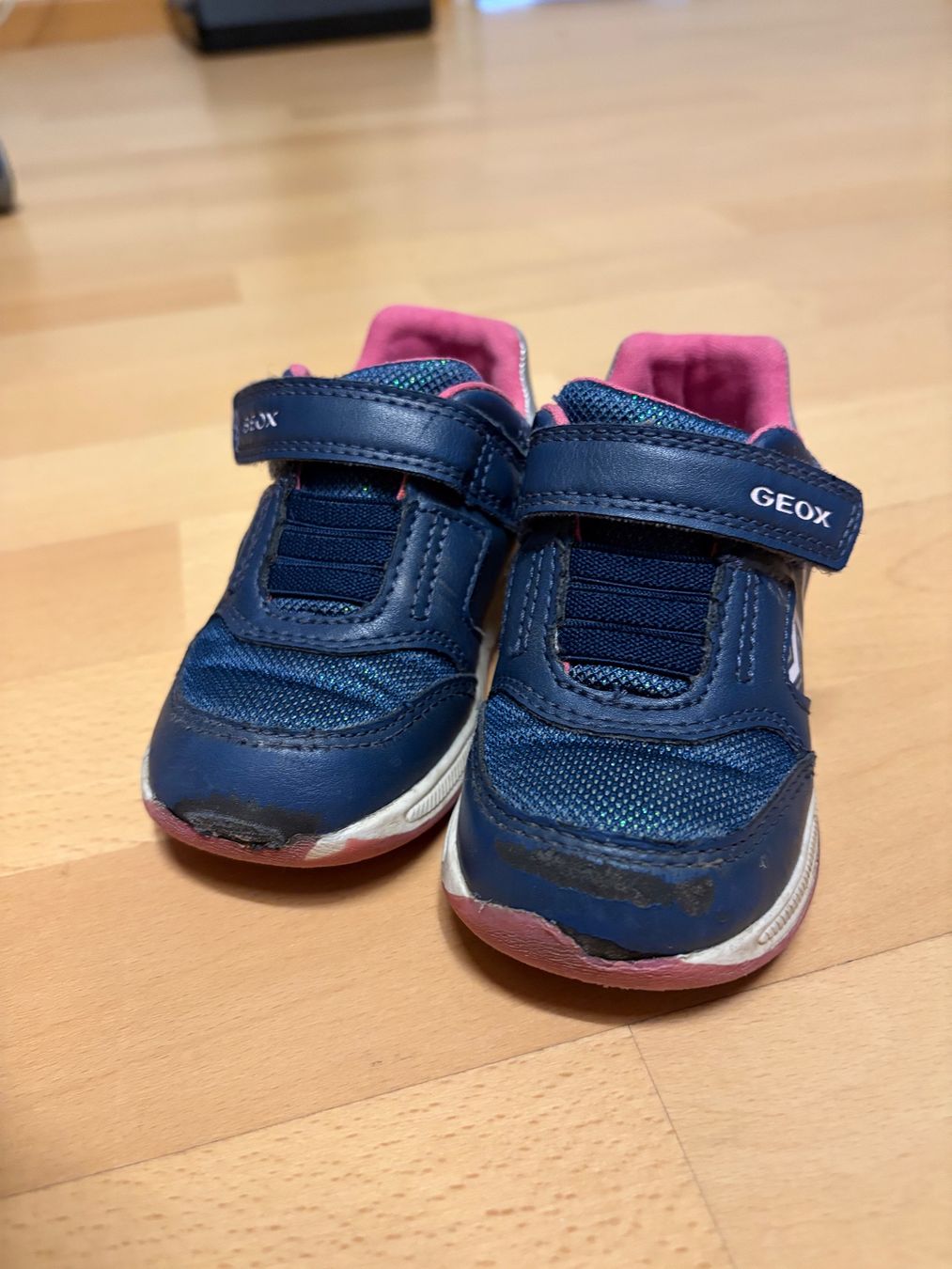 Geox Scarpe per ragazze: Geox Kinderschuhe Gr 22 – Usato da Gossau SG venduto da sha_jhp7 2