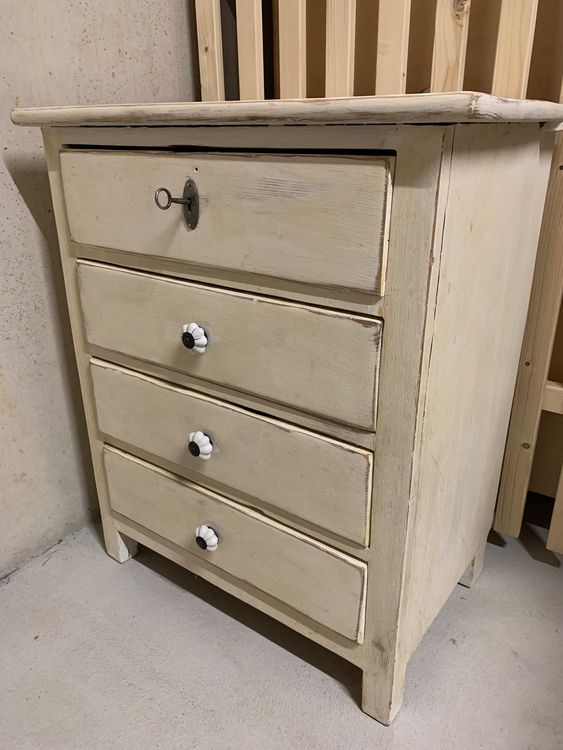 Vintage Kommode mit 4 Schubladen, Shabby Chic Look! (Gebraucht) in ...