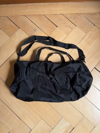Sporttasche schwarz leicht