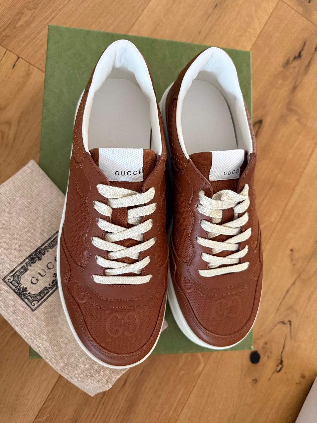 Gucci Scarpe da uomo: Gucci Sneaker Chunky B – Nuovo e nell'imballaggio originale da Uzwil venduto da Hyrije.s 1