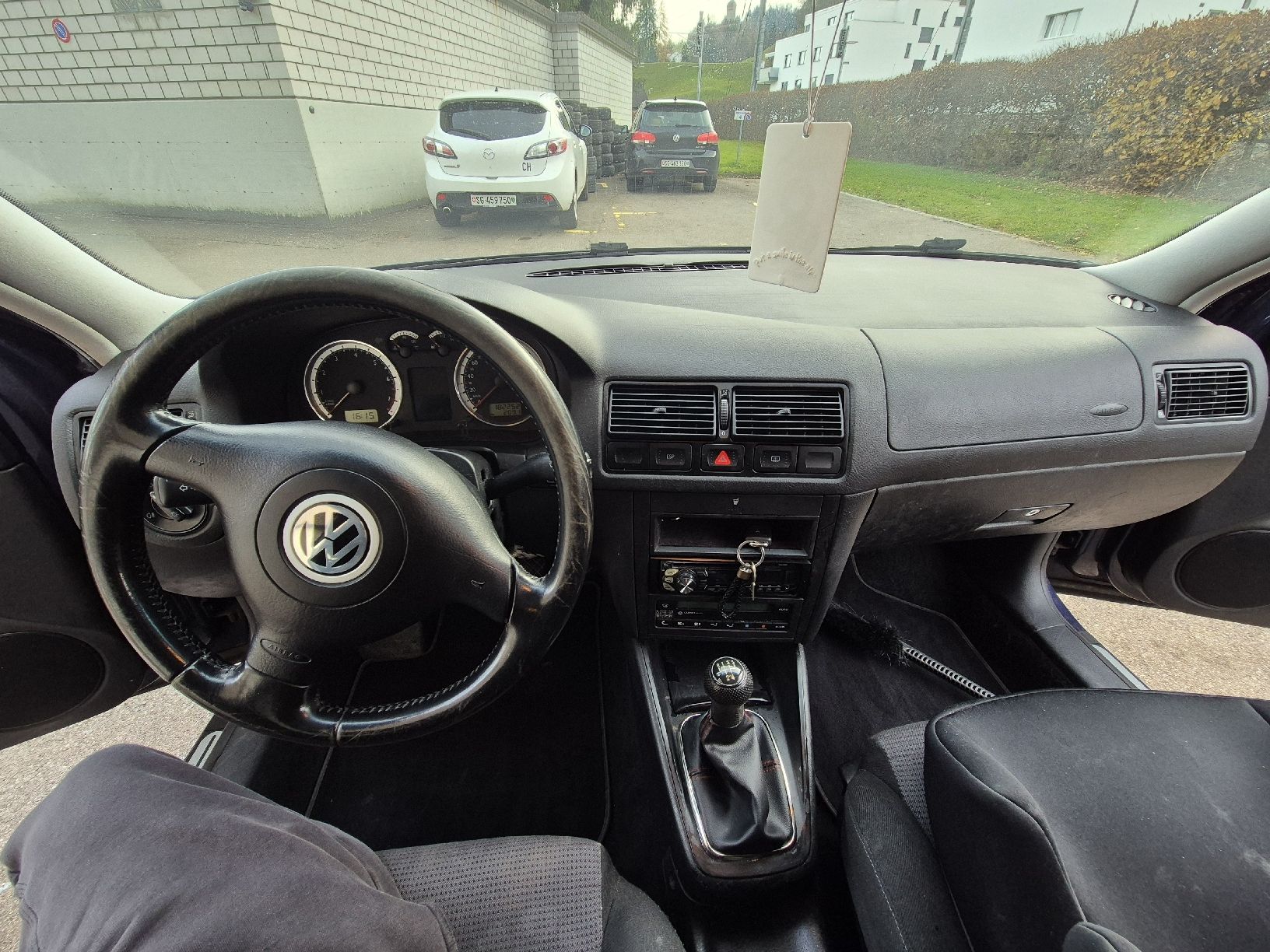 VW Autos: VW Golf 4 1.6 16v – D'occasion à Wattwil par MeGa.95 6