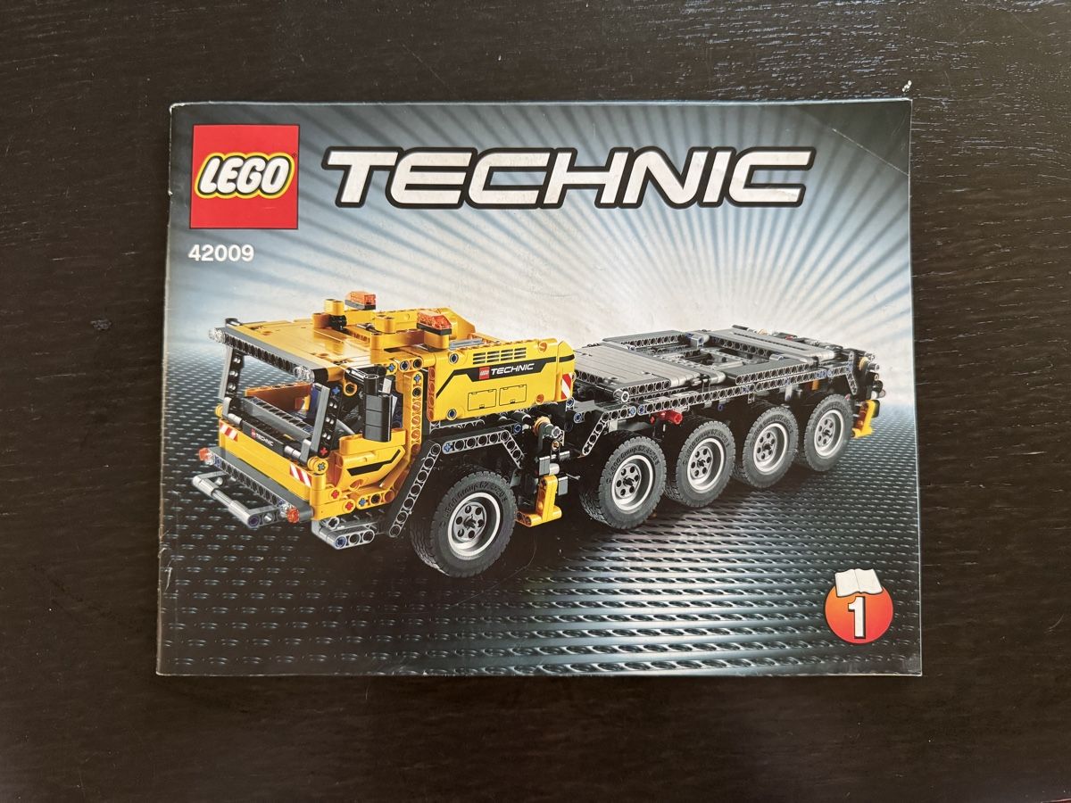 Lego Spielzeuge: Lego Technic Schwerlastkran 42009 – Gebraucht aus Rümlang von MR8 4