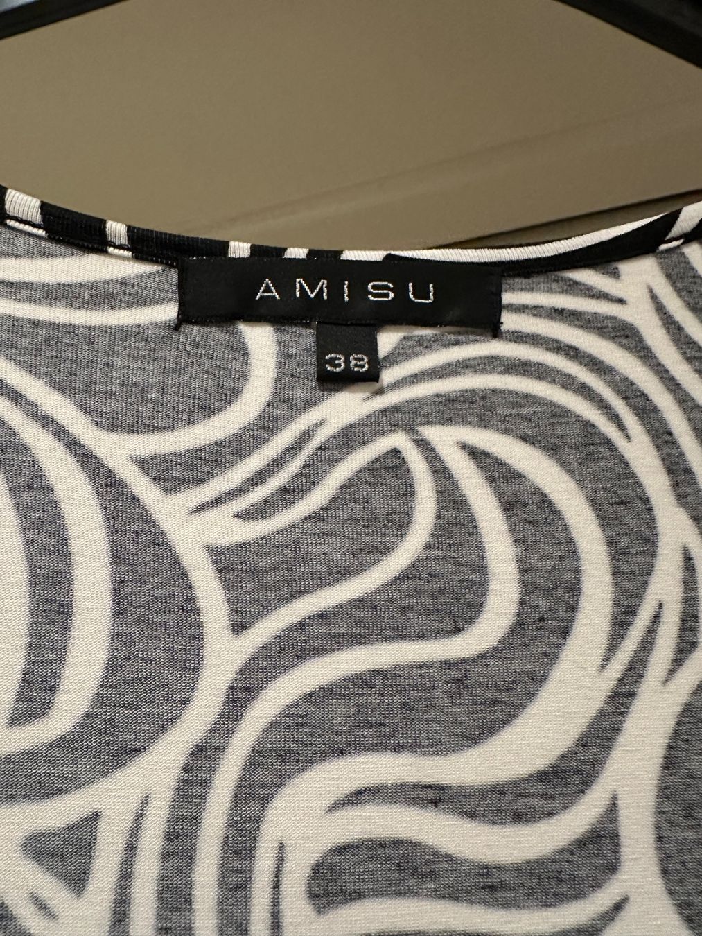 Vestiti: Robe noir et blanc, taille 38 – Usato da Peseux venduto da GSM757805 3