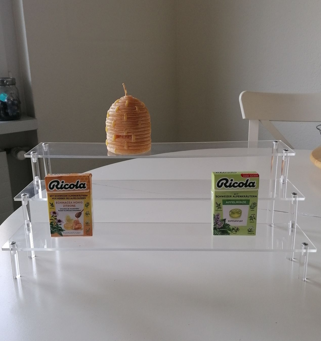 Sonstige Dekorationen & Accessoires: Plexiglas-Dekoständer – Gebraucht aus Uster von Msilram
