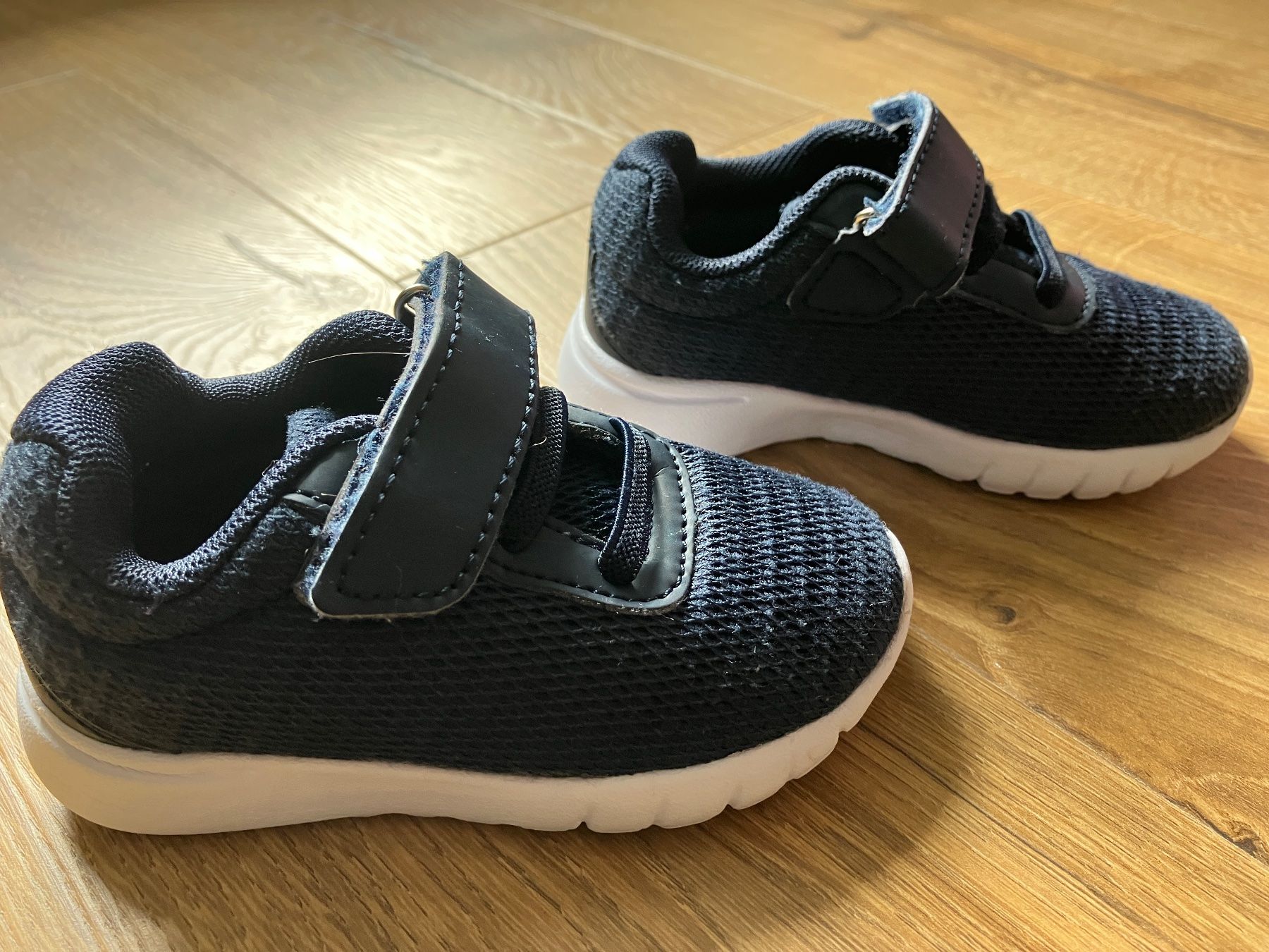 Scarpe per ragazzi: Baby Sneakers  21 – Usato da Brugg AG venduto da Magna3 1