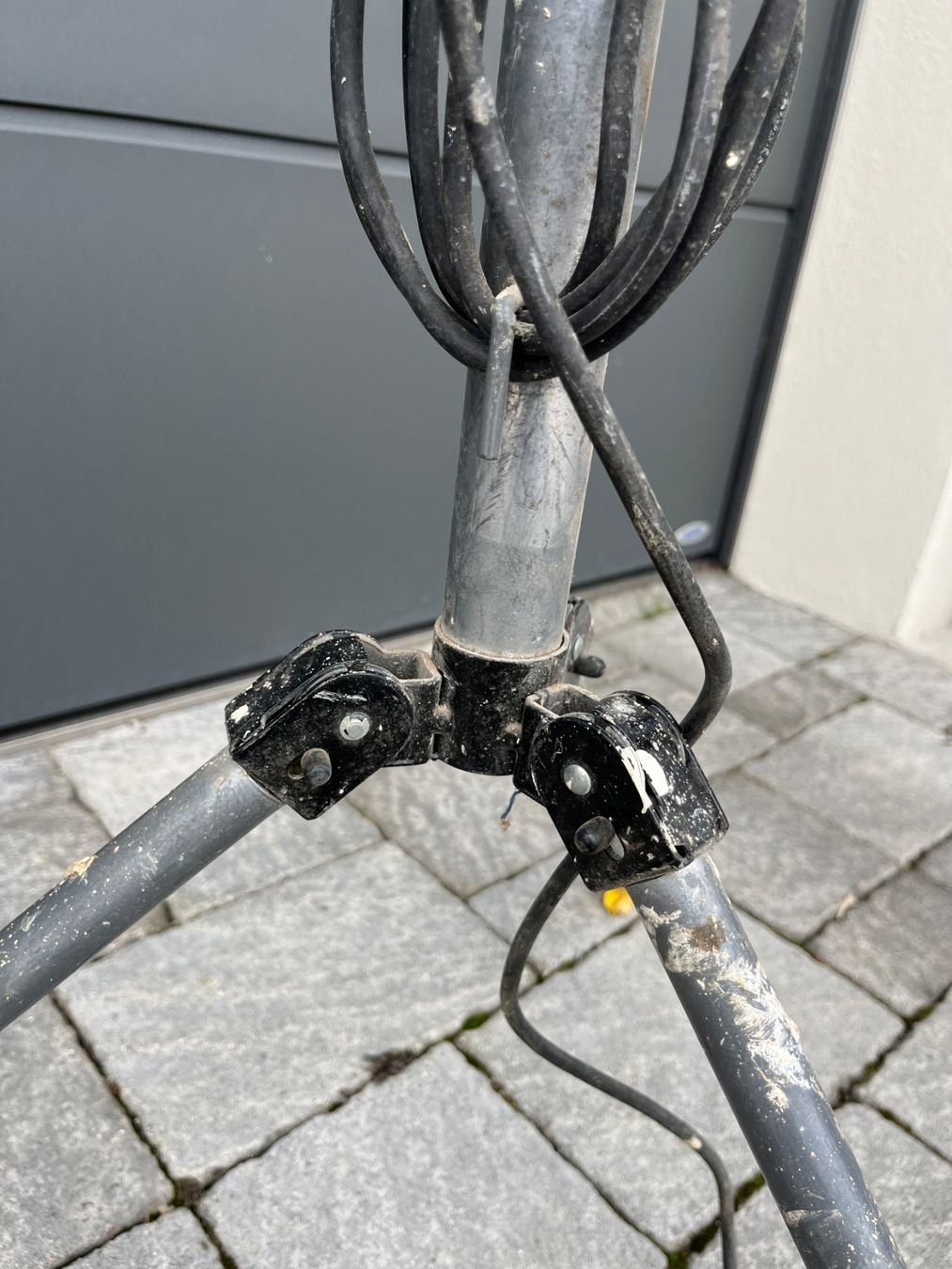 Fari: Baustrahler (Halogen Fluter) – Difettoso da Wolfhausen venduto da zottel4 2