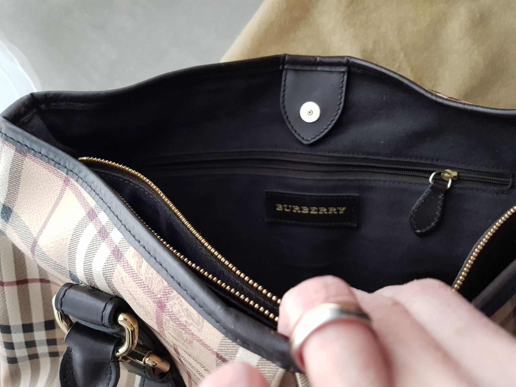 Burberry Taschen für Damen: 100% Burberry Northfield Large Tote – Gebraucht aus bellinzona von zeus6535 6