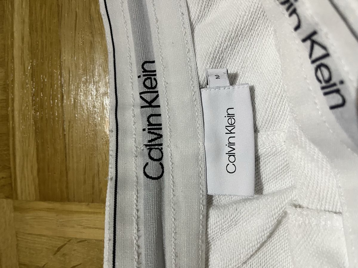 Calvin Klein Pantaloni: Calvin Klein Shorts – Usato da Ettingen venduto da sma_f5yj 1