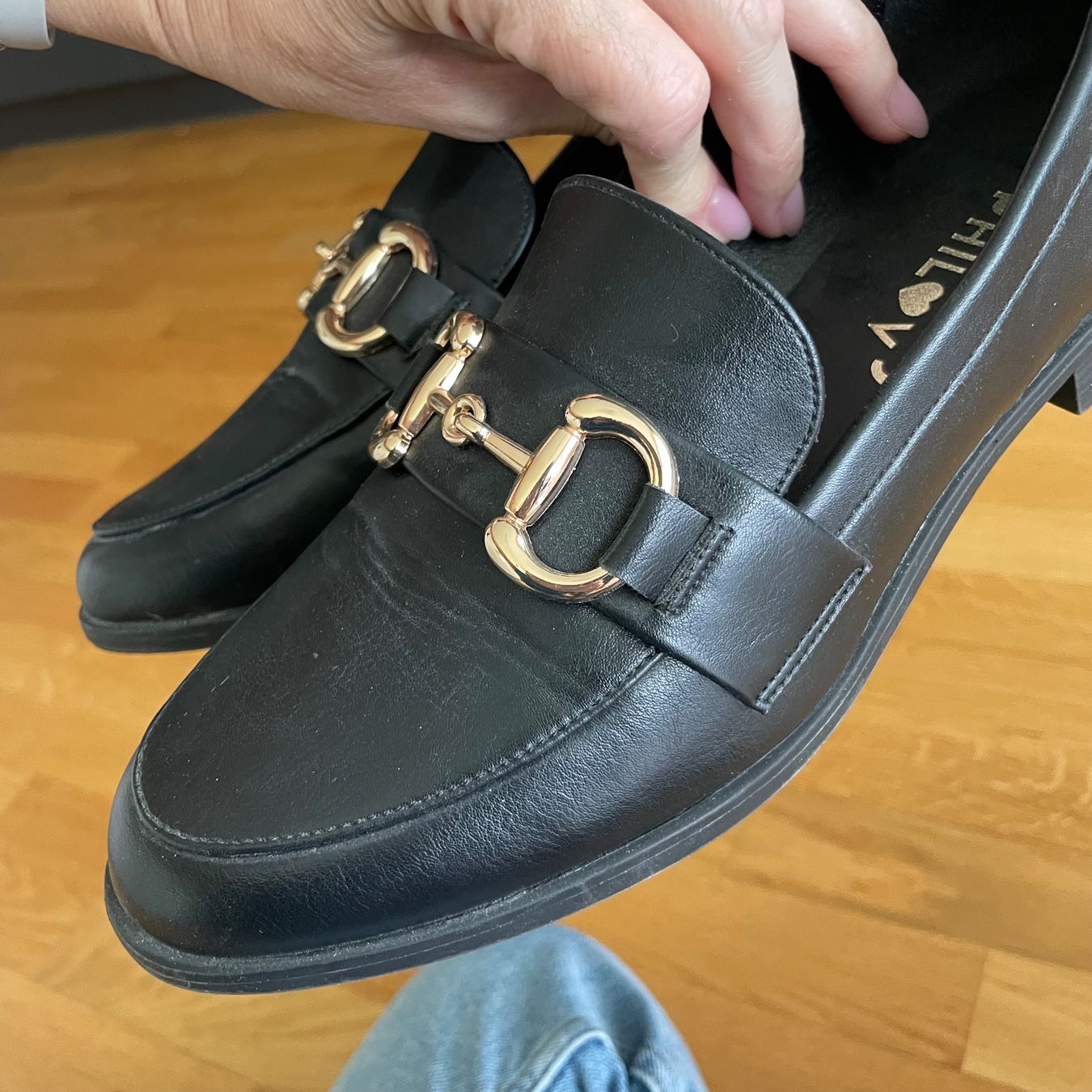 Scarpe da donna: Schwarze Damen-Loafer 40 – Nuovo (secondo la descrizione) da Thun venduto da beatrice.ch 1