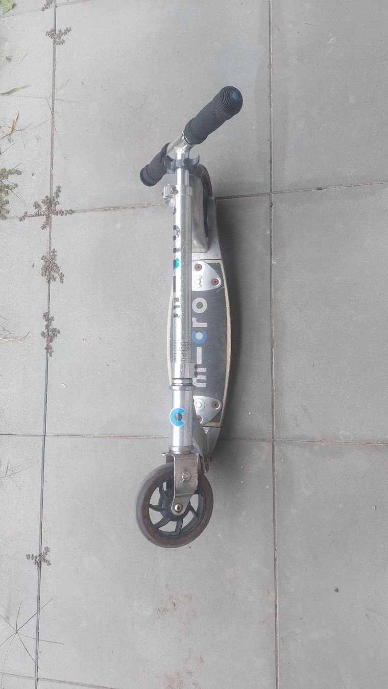 Micro Kickboard: Monopattino pieghevole Micro  – D'occasion à Bellinzona par fre_ldf2 1