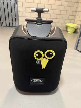 Micro Kinder-Reisekoffer mit Sitz und Schiebestange 