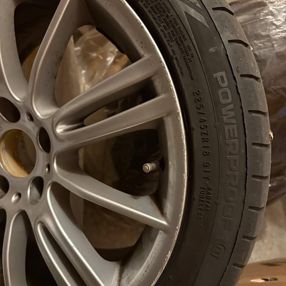 BMW Pneumatici & Ruote complete: 4x BMW M-paket 225x45R18 runflat – Usato da Schwarzenburg venduto da pge_l72m 1