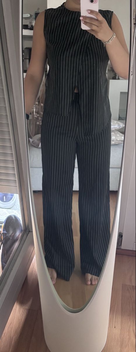 Lotti di vestiti: Tailleur gessato blu e bianco estivo – Nuovo (secondo la descrizione) da Zürich venduto da mat_58mf 1