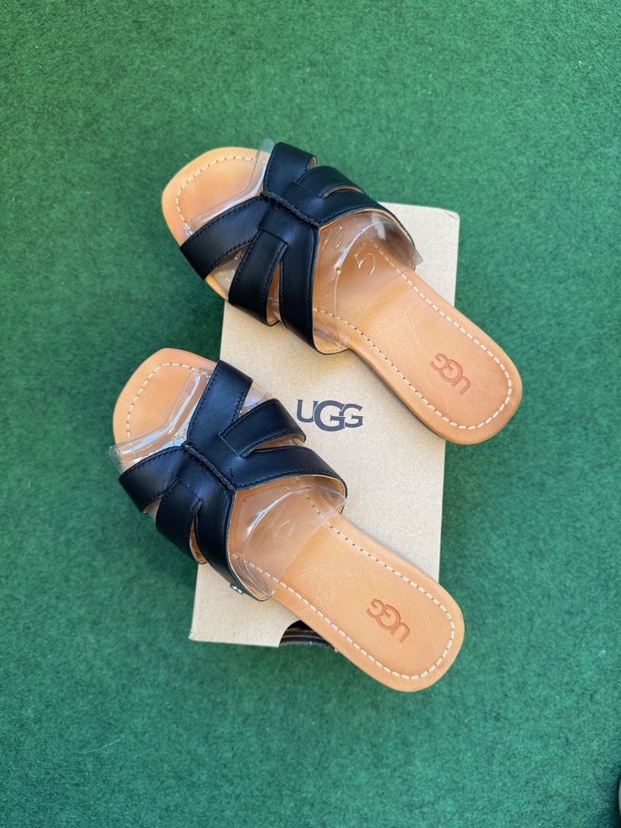 Ugg Scarpe da donna: UGG, en cuir noir, taille 36 - État comme neuf – Usato da Brügg BE venduto da Goob