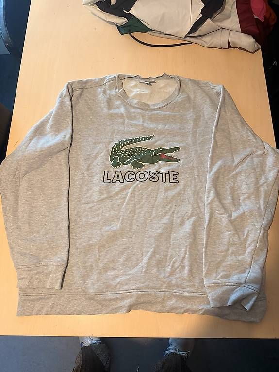 Pullover & Sweatshirts: LACOSTE SWEATSHIRT – Gebraucht aus Gümligen von dav_s5rr 1