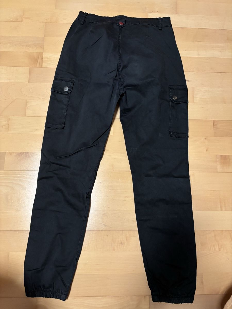 Pantaloni: Schwarze Hose 40 – Usato da Kesswil venduto da Branca-01 5