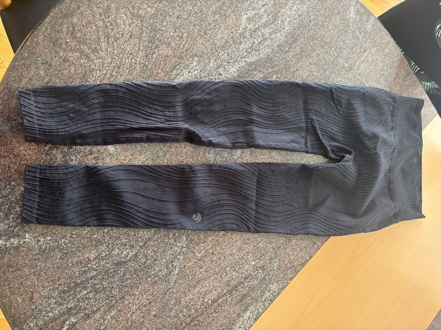 Oceansapart Leggings: Oceans Apart Gr.M – Usato da Hasliberg-Hohfluh venduto da hasliberg79