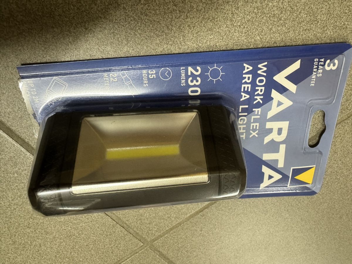 Varta Lampen: Neu VARTA Work Flex Area Light 230 Lumen neu – Neu und originalverpackt aus Büttikon AG von jen_g5s9 1
