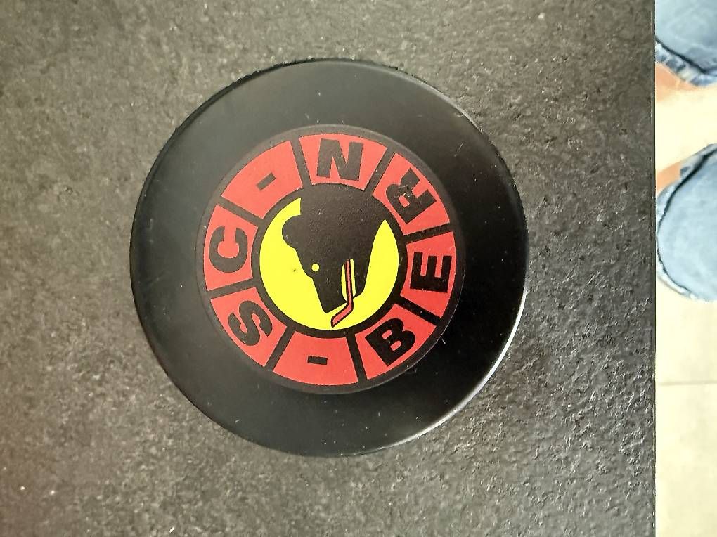Ballons: Puck SC Bern – Neuf avec emballage d'origine à Morges par Topscorer2