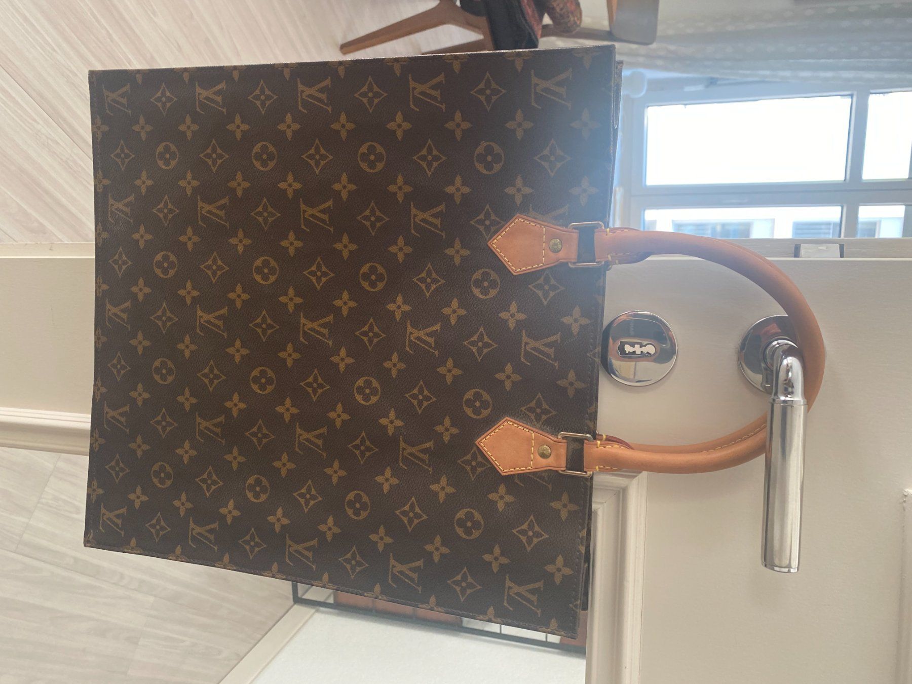 Louis Vuitton Borse: Louis Vuitton LV Sac Plat - New – Nuovo e nell'imballaggio originale da Zürich venduto da ali_2qlh 1