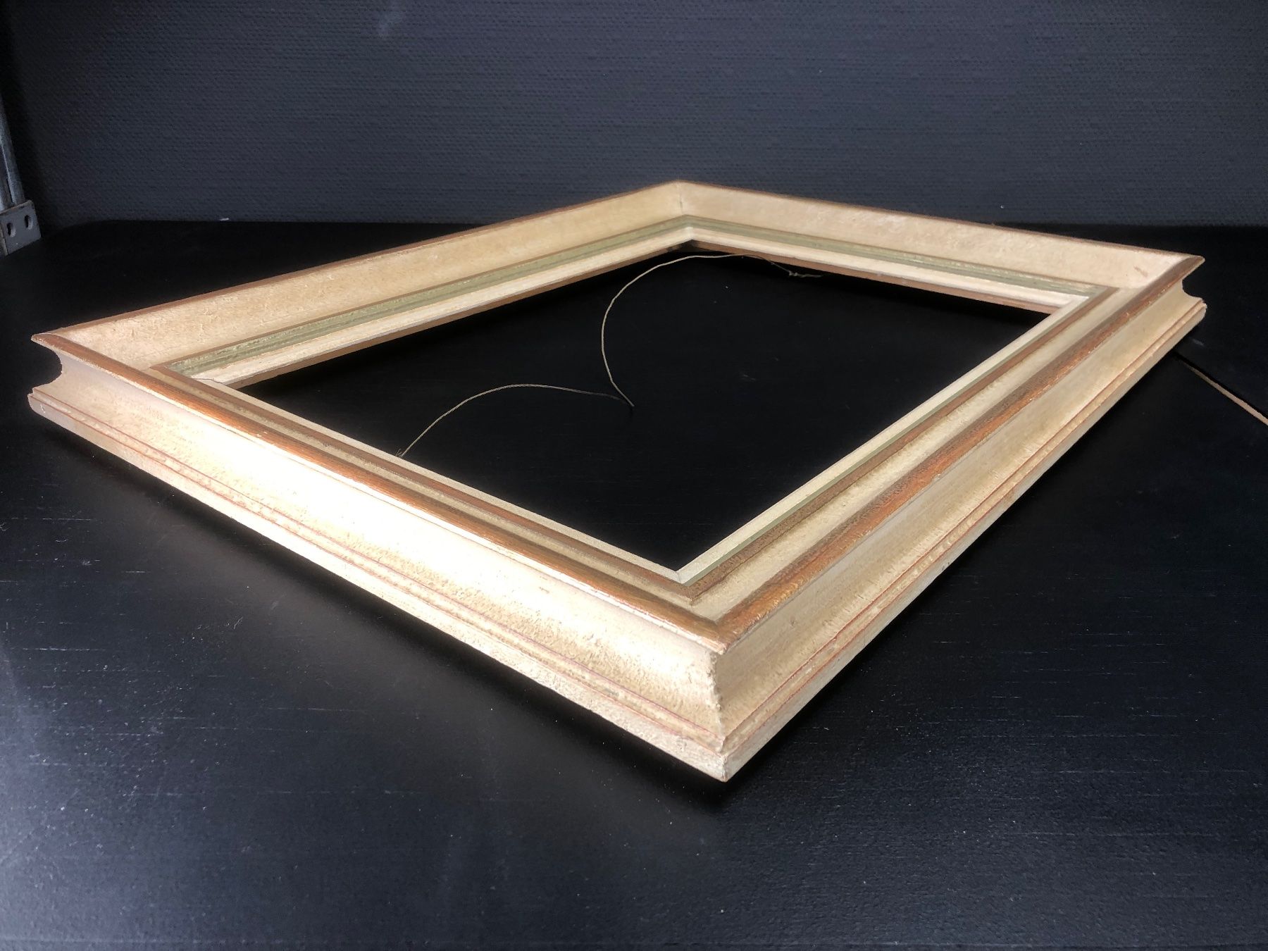 Cornici: Älterer Bilderrahmen, 45x31,5cm / 59,5x46x5cm – Usato da Laufenburg venduto da industrial-silence 3