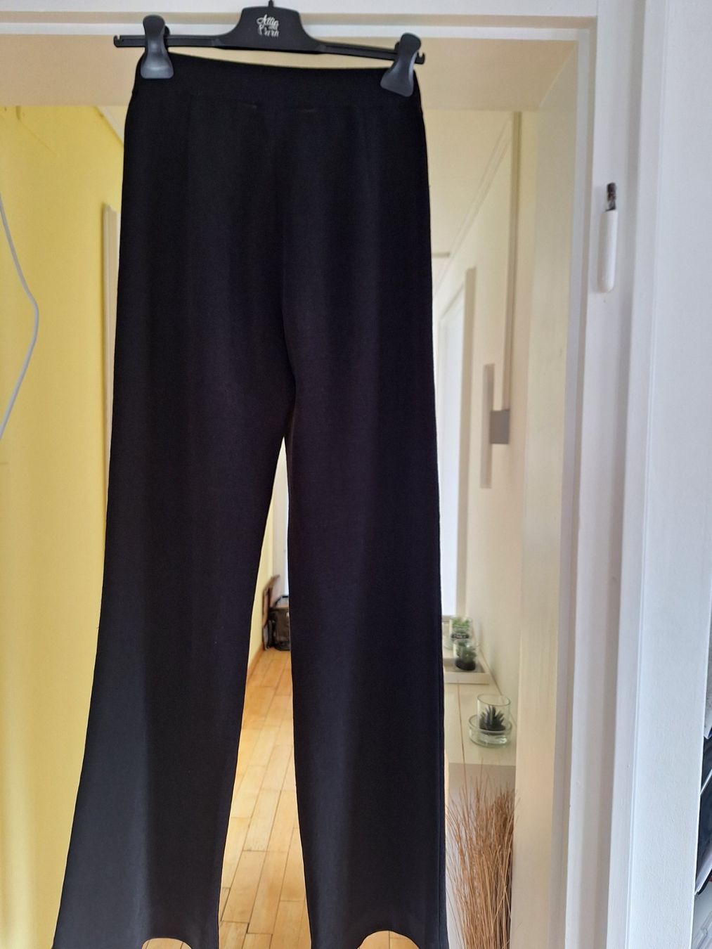 Hosen: MRZ Hose m/weitem Bein u Elastbund Gr. S angenehmes Material – Neu (gemäss Beschreibung) aus Zug von BibiB 1