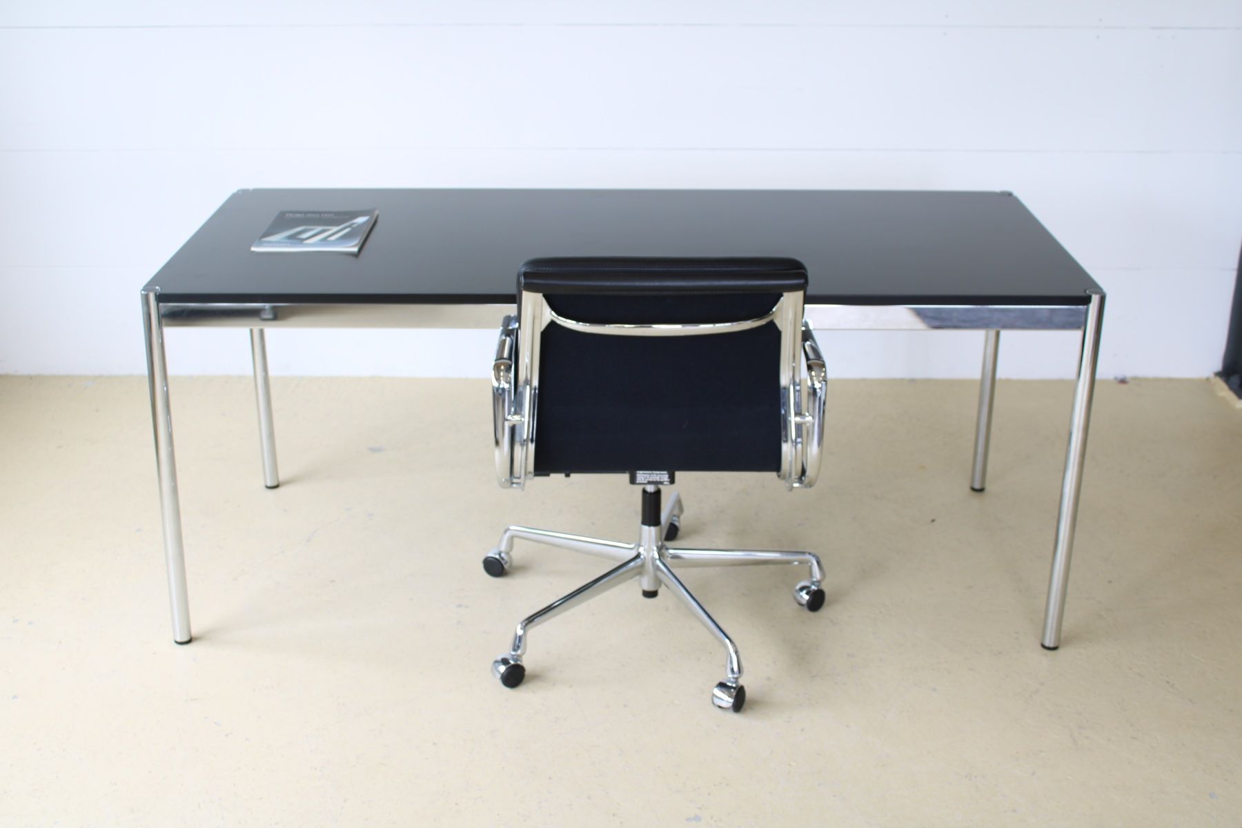 USM Tavoli: USM Tisch Schwarz (175x75) – Usato da Meinisberg venduto da atelier_TILIJA 6