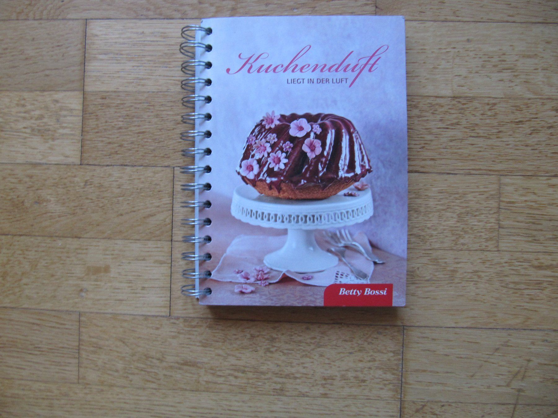 Libri: Betty Bossi Backbuch: Kuchenduft – Usato da Würenlos venduto da AustralisZ