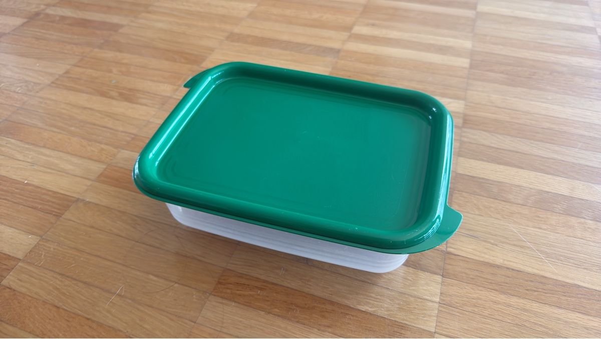 Behälter & Ähnliches: Vorratsbox mit grünem Deckel, gut erhalten – Gebraucht aus Zürich von Hugsy30
