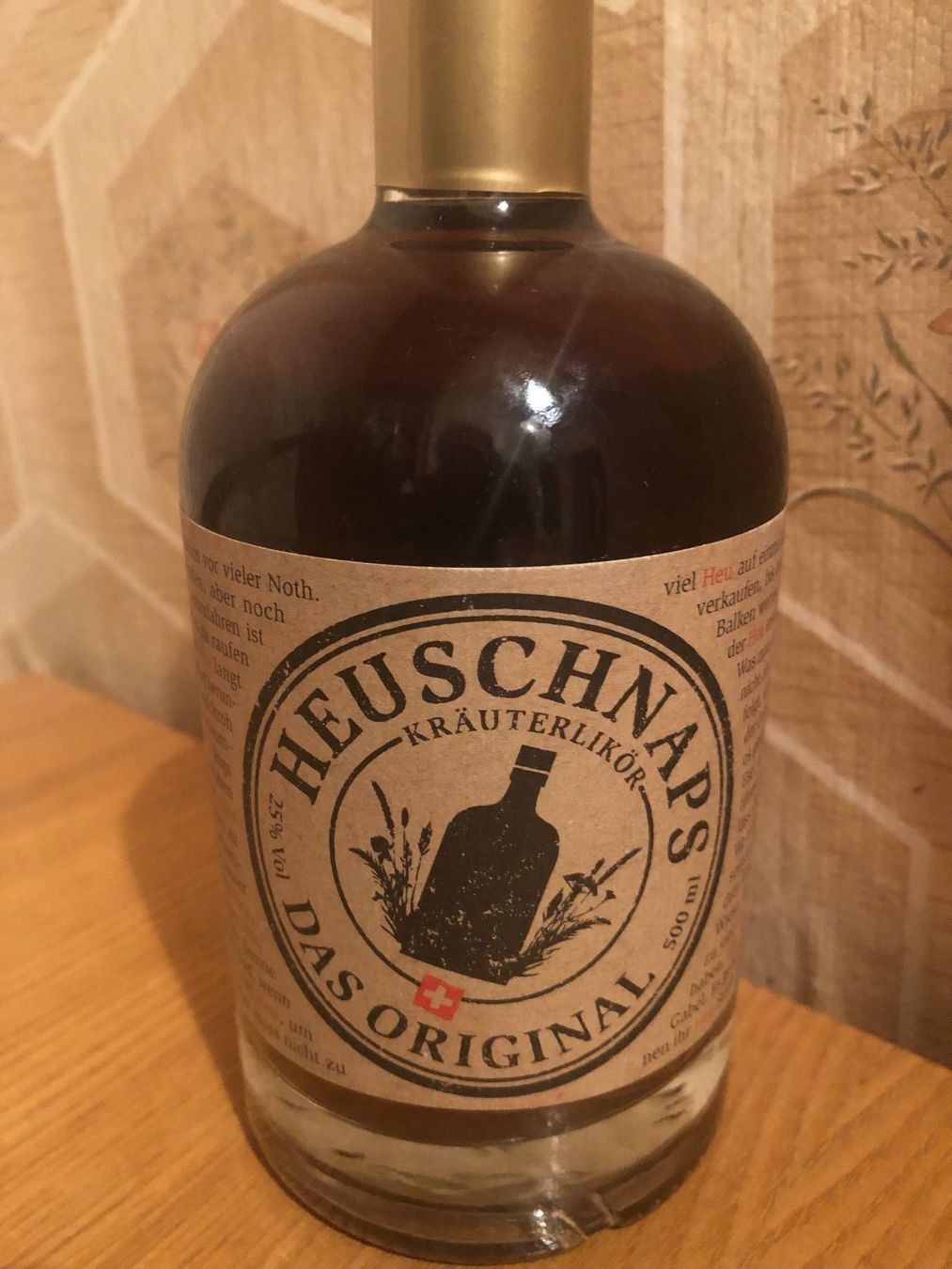 Bevande alcoliche: Heuschnaps KräuterlikörDas Original.50cl – Nuovo e nell'imballaggio originale da Wald ZH venduto da mlnt 1