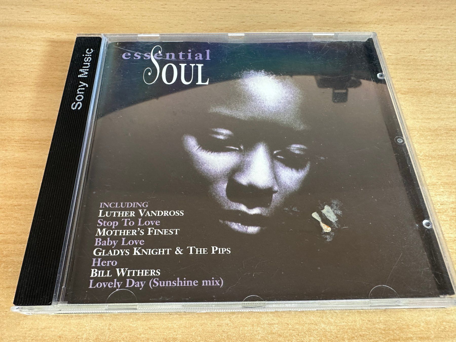 CD: L2 Various – Essential Soul – Usato da Rikon im Tösstal venduto da Alpenmutz