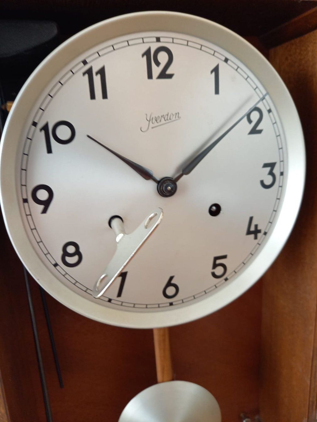 Orologi: Pendule régulateur "Yverdon" Wanduhr – Usato da Courfaivre venduto da Bernard1959 4