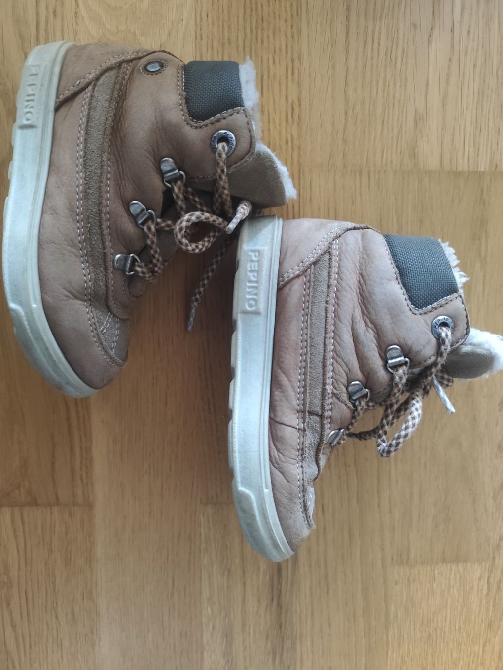 Scarpe per ragazzi: Winterschuhe von Pepino, Grösse 25 – Usato da Kreuzlingen venduto da sar_8c26 2