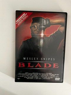 Tous les DVDs: DVD Blade mit Wesley Snipes – D'occasion à Uster par Kannabie